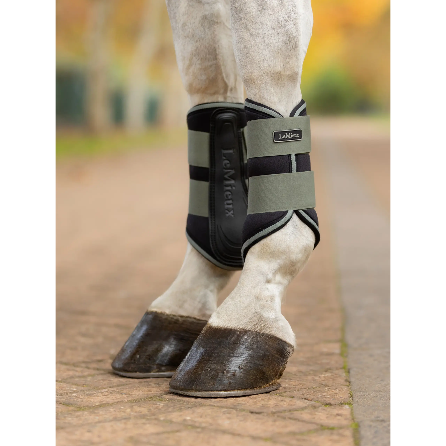 Grafter Brushing Boots